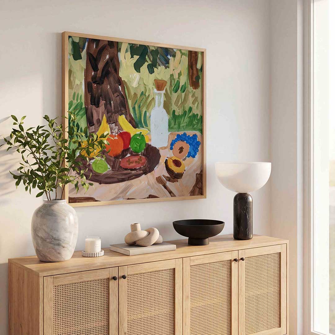 Fruit en fles op tafel – kunst en design poster in vierkant formaat
