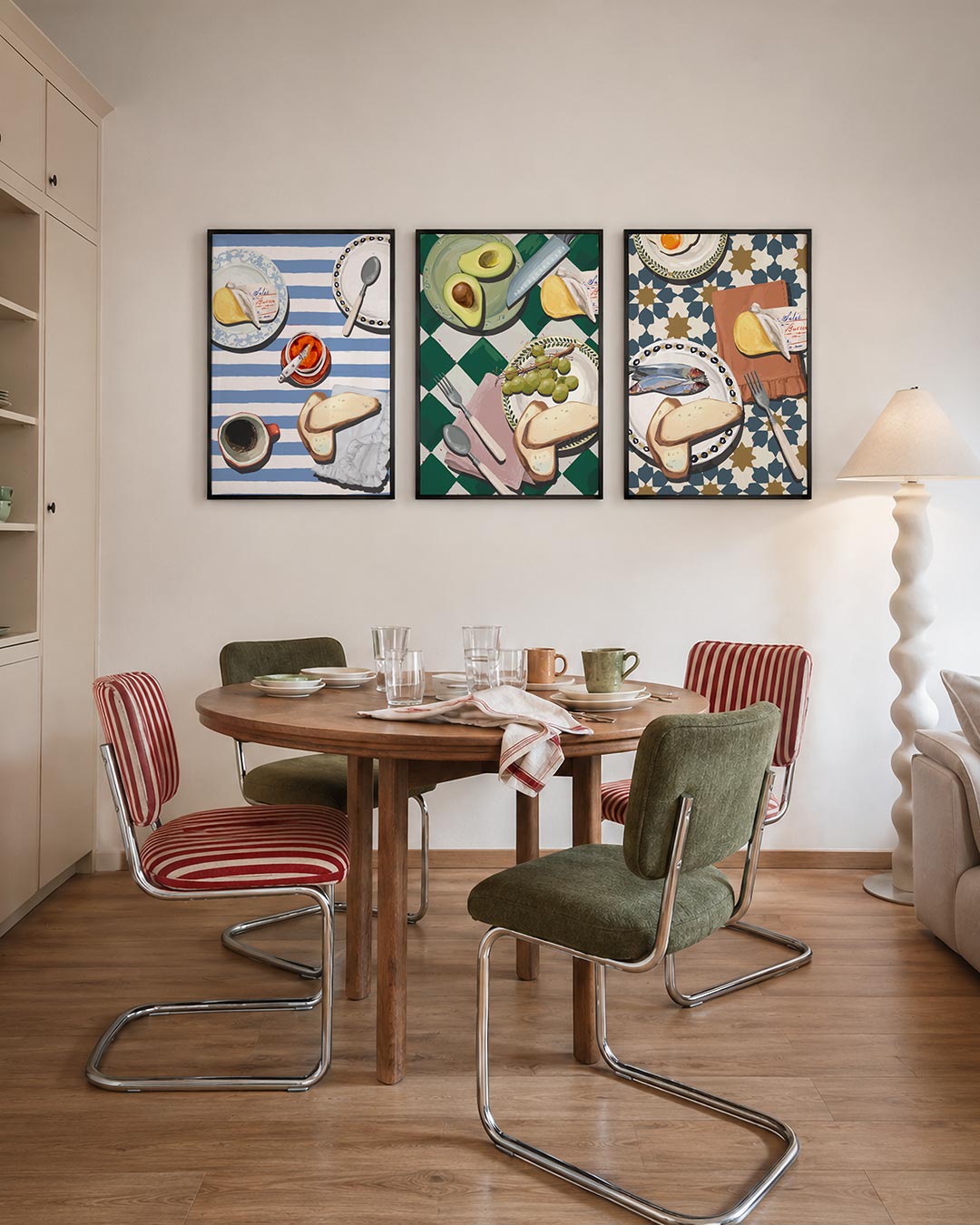 Ontbijt en strepen driedelige posterset – deze driedelige postercombinatie toont een speelse