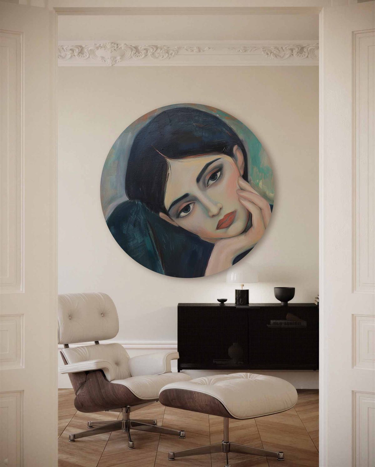Portret van vrouw – muurcirkel met kleur en vormen voor aan de muur