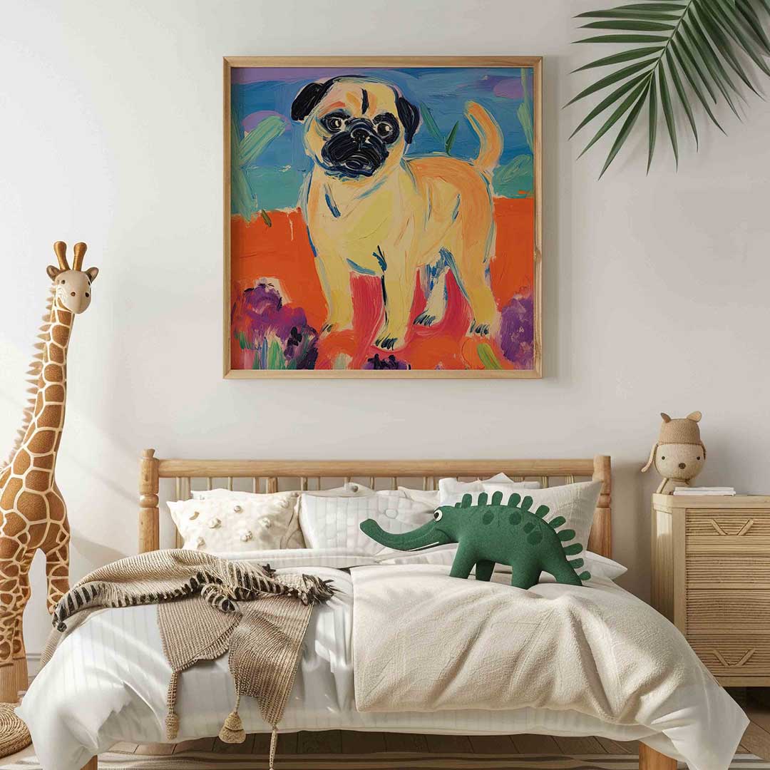 Mopshond op kleurrijke achtergrond – vierkante kinderkamer wanddecoratie van WallArtistic