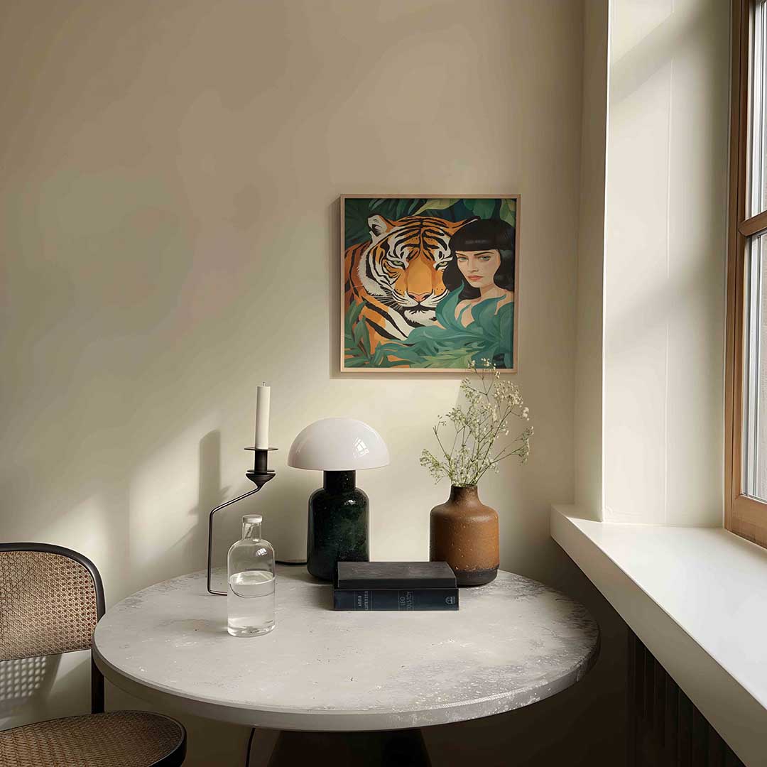 Tijger en vrouw – dieren poster in vierkant formaat