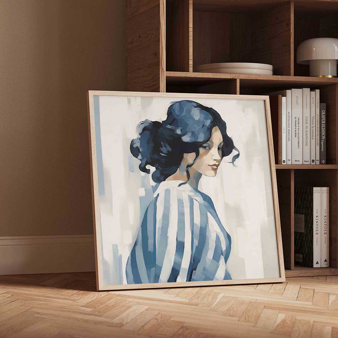 Vrouw met blauwe strepen – vierkante portret wanddecoratie van WallArtistic