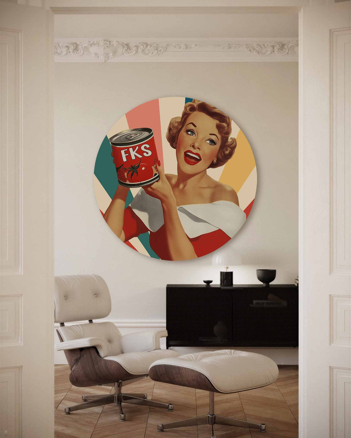 Vrouw met tomatenblik – kleurrijke Pop Art muurcirkel voor aan de muur