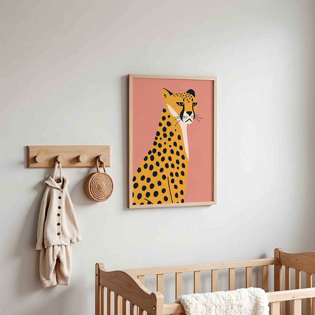 Luipaard op roze – kinderposter in staand formaat
