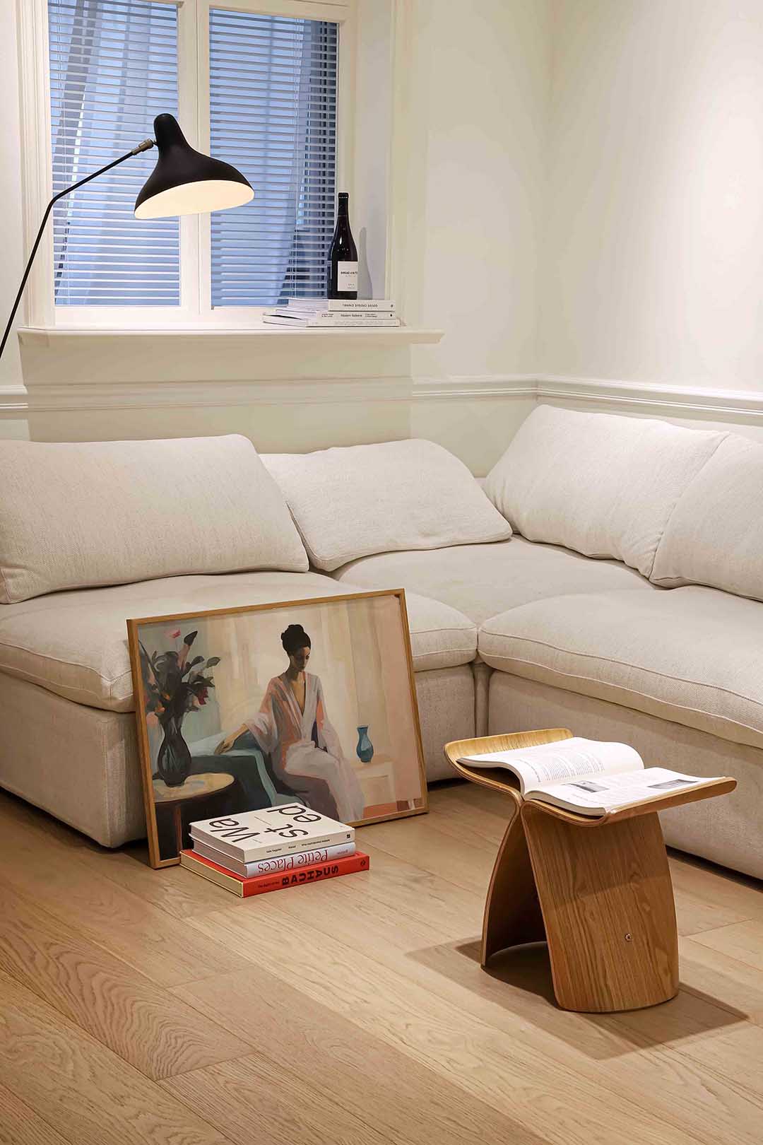 Vrouw in kamer – vrouwelijke portretkunst als landscape poster