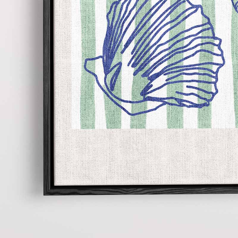 Schelpenschat – kunstwerk met zwarte baklijst