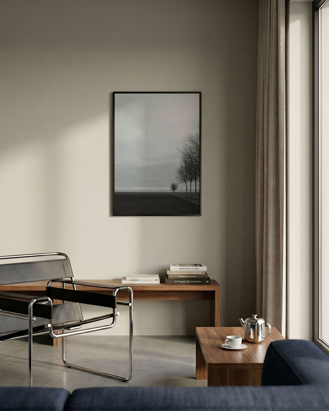 Landschap met bomen poster – detailweergave – een sereen landschap met kale bomen langs een veld. De lucht is bewolkt en de
