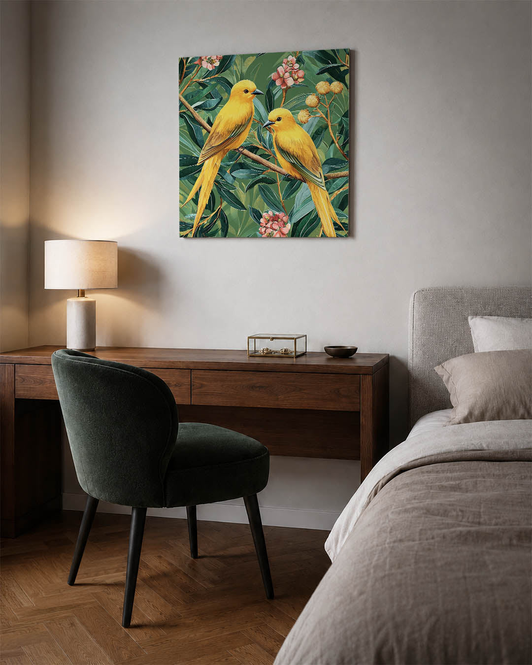Vogels en bloemen kunstwerk – materiaalweergave – dit kunstwerk toont twee gele vogels op takken, omringd door groene