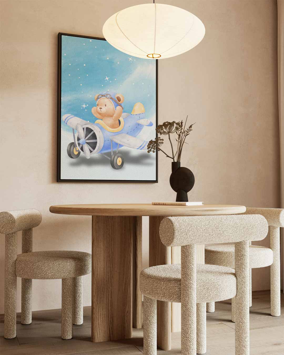 Dromende Teddy in Vliegtuig – staand kunstwerk voor modern interieur