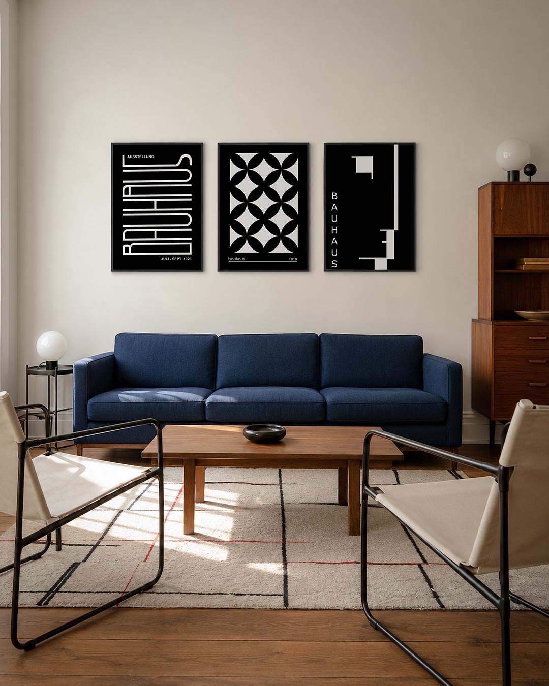 Lijnen en vlakken driedelige posterset – deze poster toont een strak lijnenspel met witte lijnen op een zwarte achtergrond.