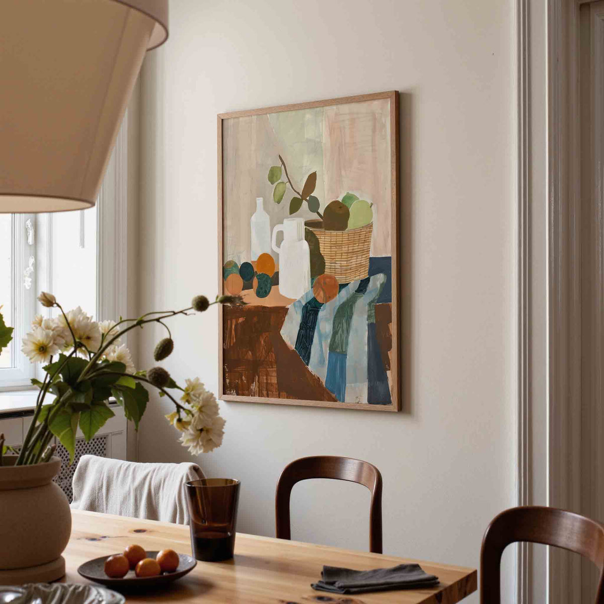 Stilleven met fruit en flessen – eigentijdse illustratie poster in staand formaat