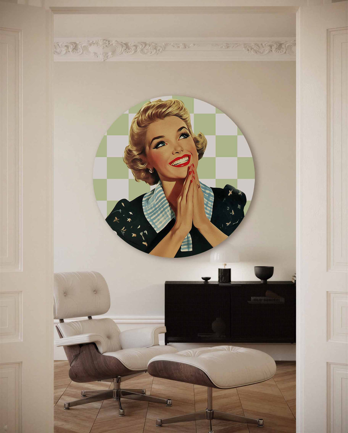 Vrouw met geruite achtergrond – kleurrijke Pop Art muurcirkel voor aan de muur