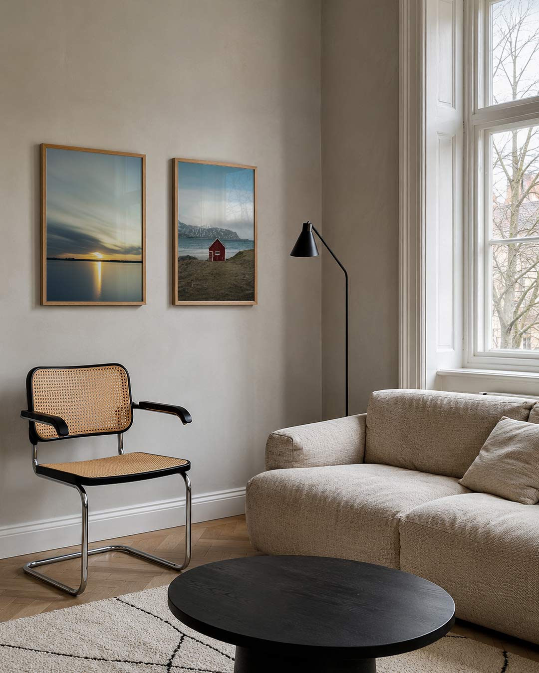 Zonsondergang reflectie posterset – tweede productweergave – een horizon met zachte, vloeiende lijnen. De zonsondergang