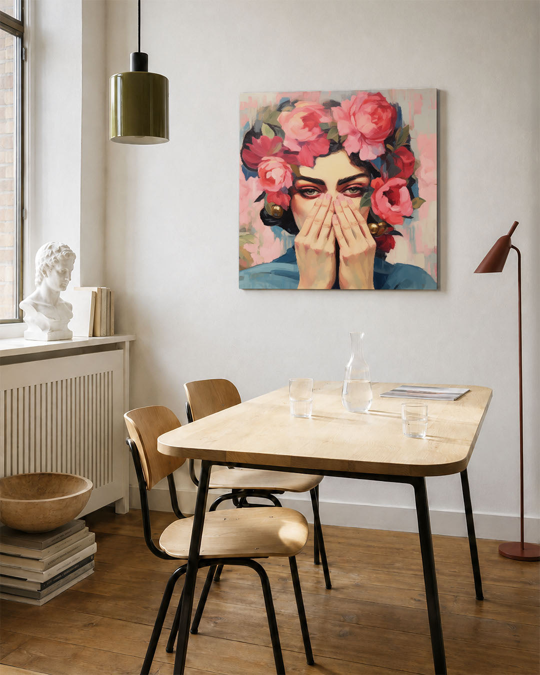 Bloemenportret met handen kunstwerk – vierkante wanddecoratie – dit werk toont een gezicht met bloemen in het haar. Handen