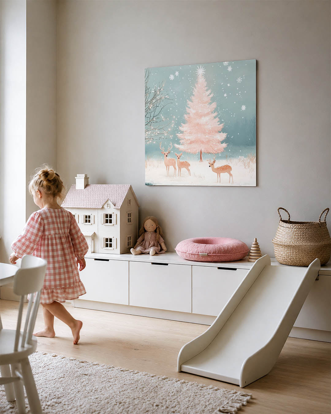 Winterlandschap met herten kunstwerk – tweede productweergave – dit werk toont een serene winterse scène met een roze boom en