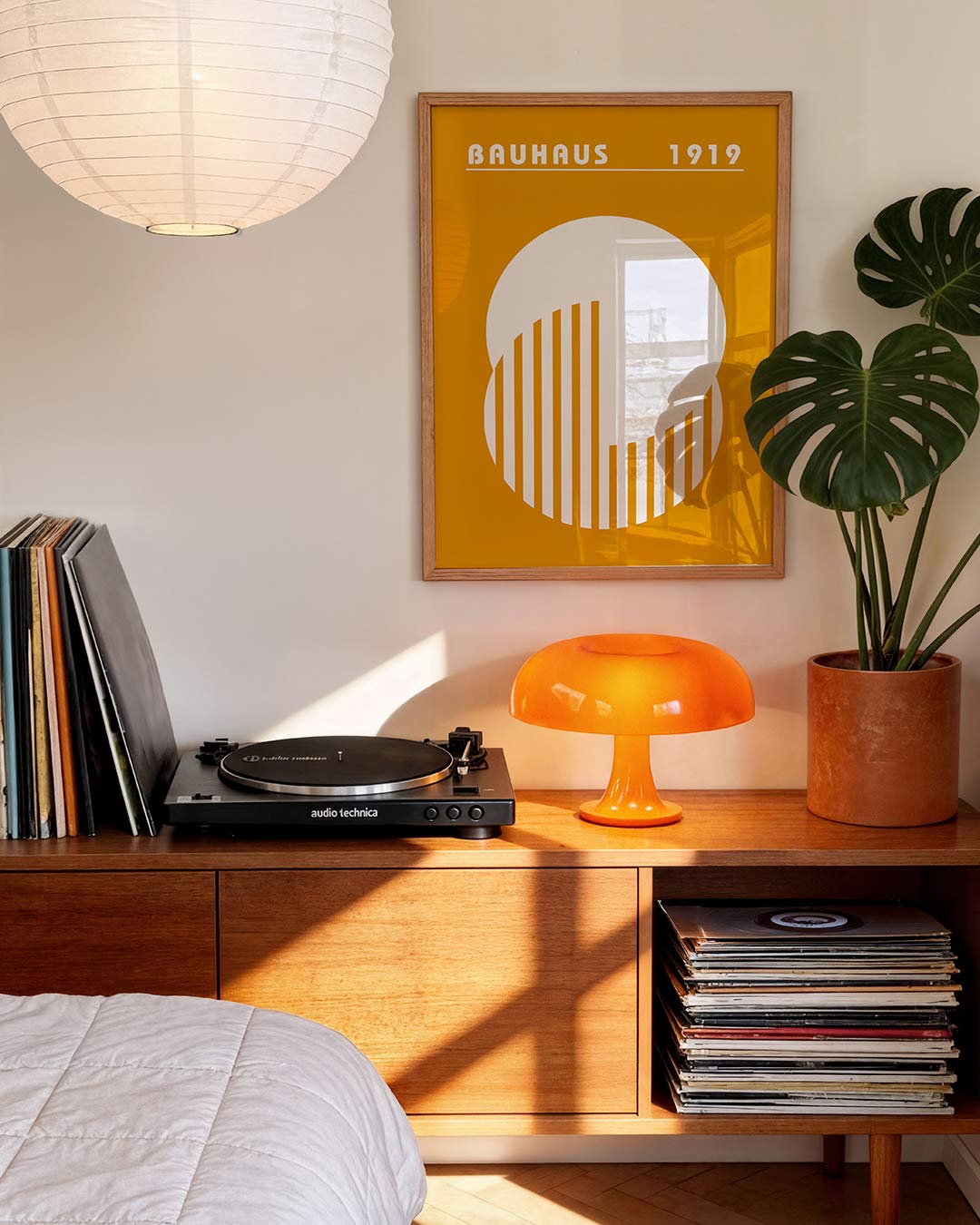 Cirkel en lijnen – geometrische Bauhaus poster in staand formaat
