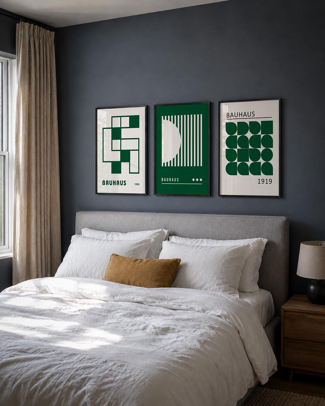 Vorm en lijnenspel posterset – derde productweergave – deze posterset in drie delen toont een dynamisch spel van groene