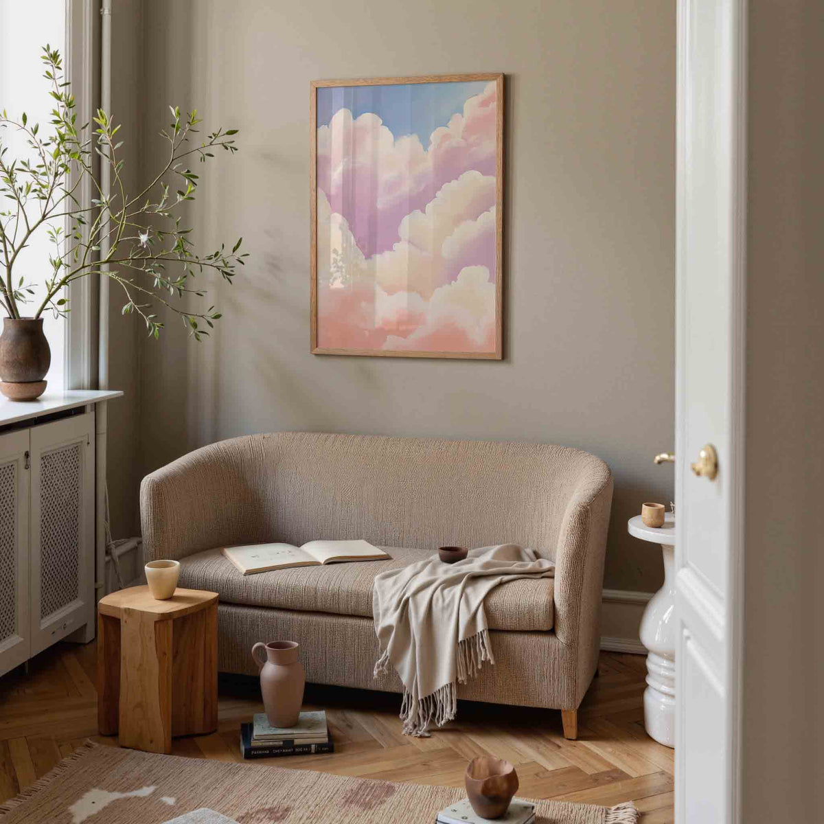 Zachtroze wolken – pastel poster in staand formaat