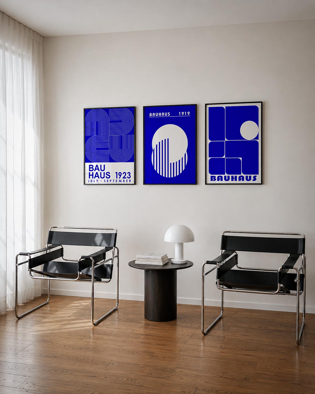 Lijnen en bochten driedelige posterset – deze posterset in drie delen toont een dynamisch lijnenspel met blauwe en witte