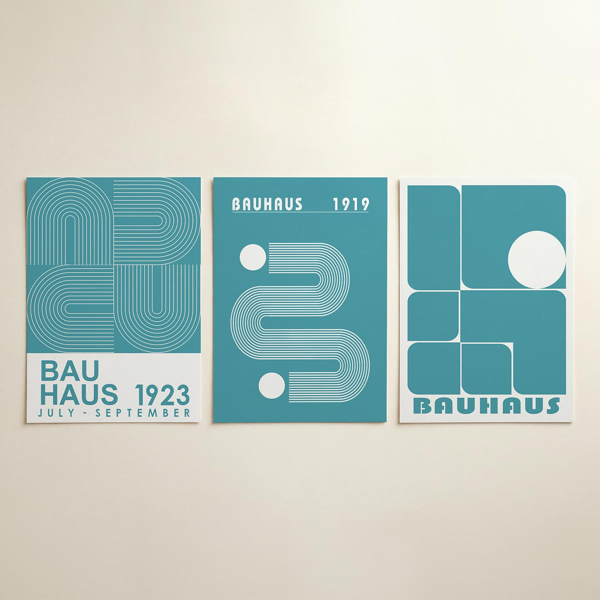 Lijnen en kleurvlakken posterset – detailweergave – deze posterset in drie delen toont een spel van gebogen en rechte lijnen