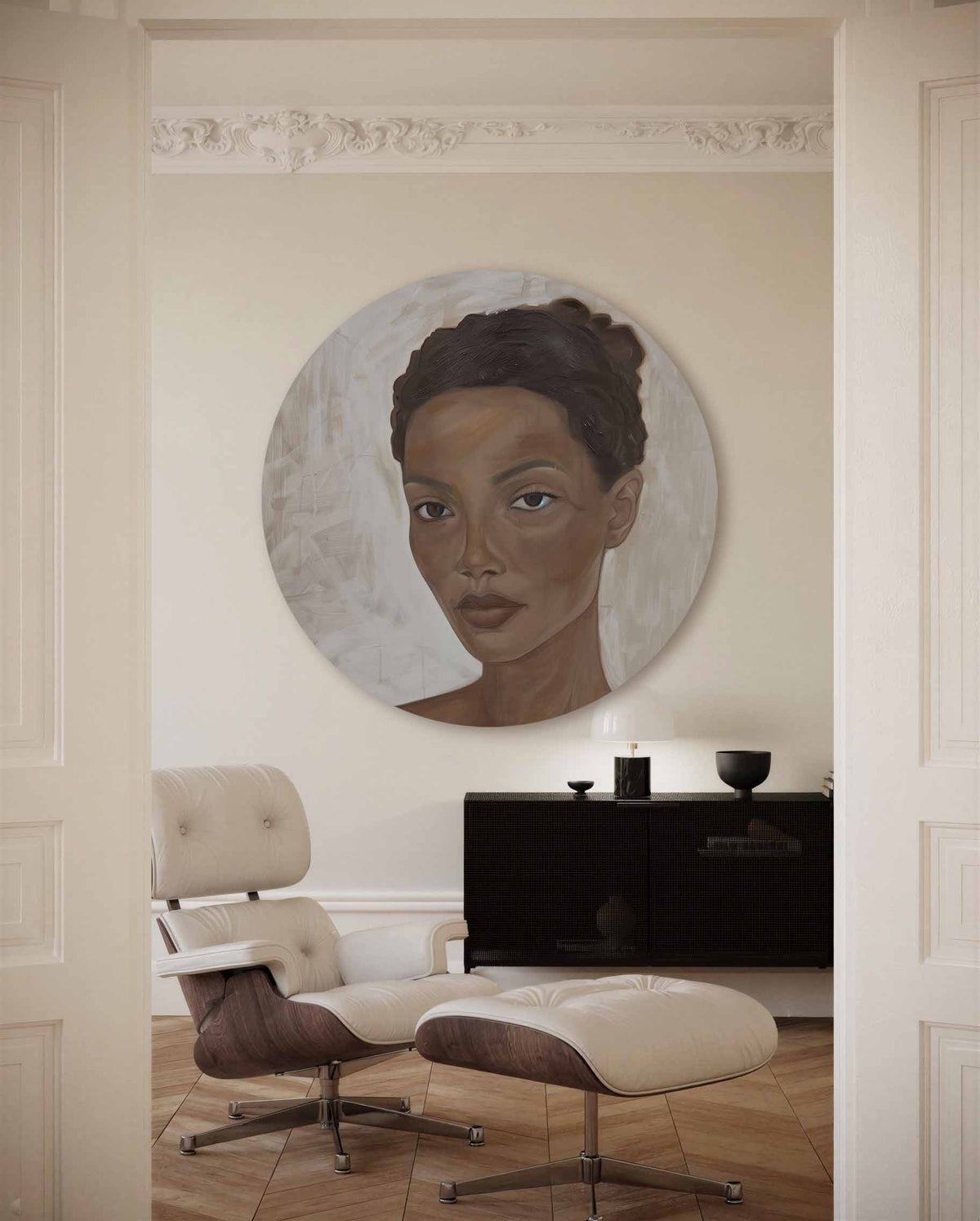 Portret van vrouw – muurcirkel met kleur en vormen voor aan de muur