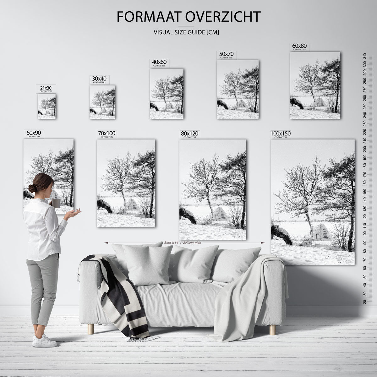 Winterlandschap met bomen poster – sfeerbeeld – deze poster toont een sereen winterlandschap met kale bomen en een besneeuwd