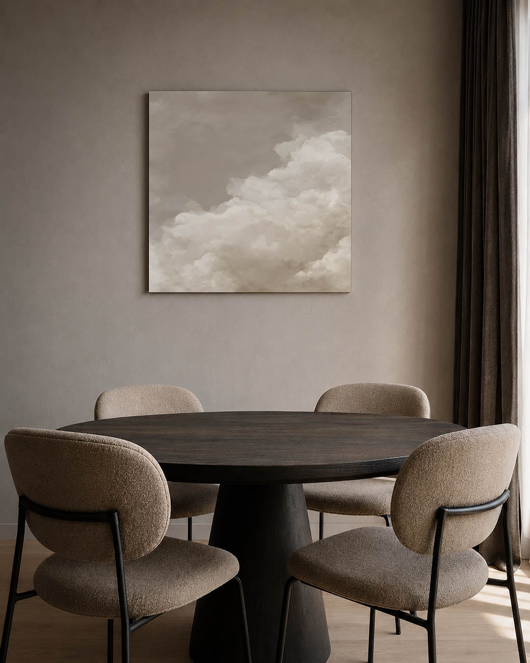 Zachte wolken kunstwerk – tweede productweergave – dit kunstwerk toont een compositie van zachte, vloeiende vormen in beige