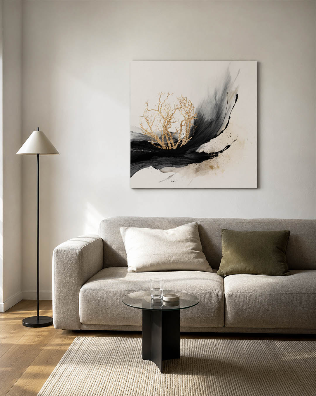 Gouden boom vortex kunstwerk – vierkante wanddecoratie – dit kunstwerk toont een gouden boom omgeven door vloeiende zwarte en