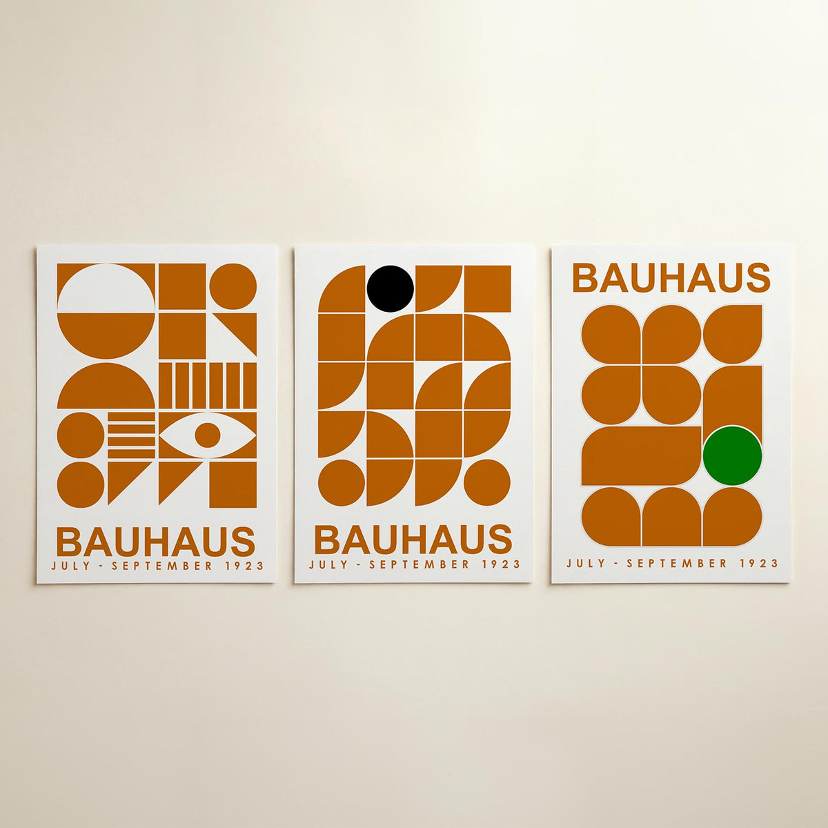 Vormen en vlakken posterset – detailweergave – deze posterset in drie delen toont een speelse mix van cirkels, halve cirkels