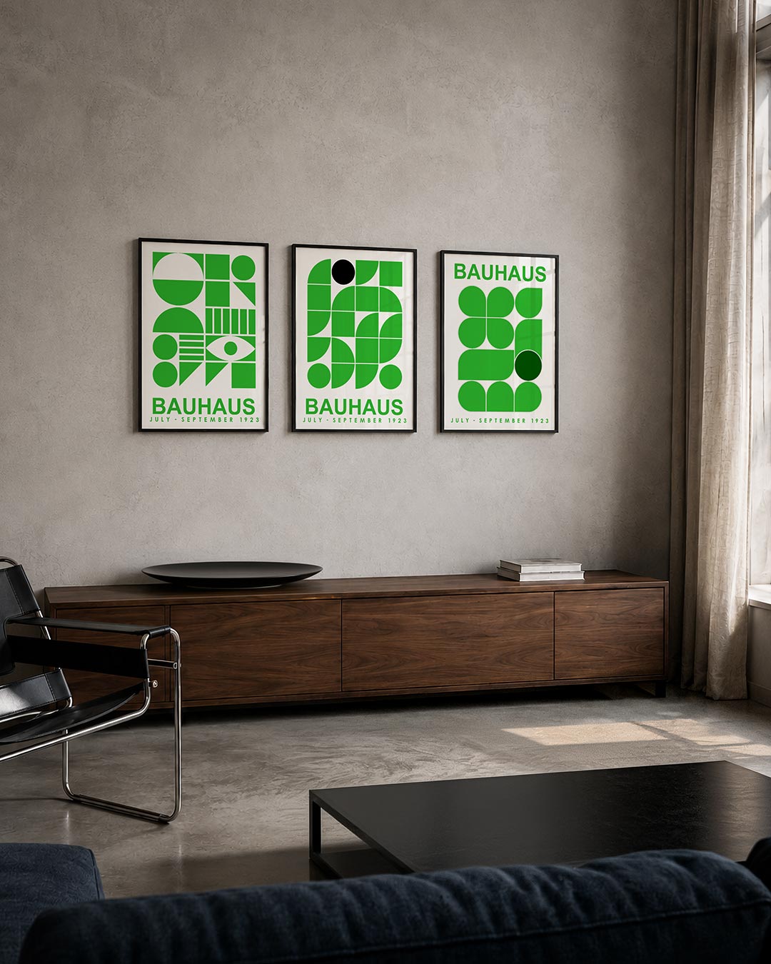 Vormen en vlakken driedelige posterset – deze posterset in drie delen toont een levendig spel van groene geometrische vormen.