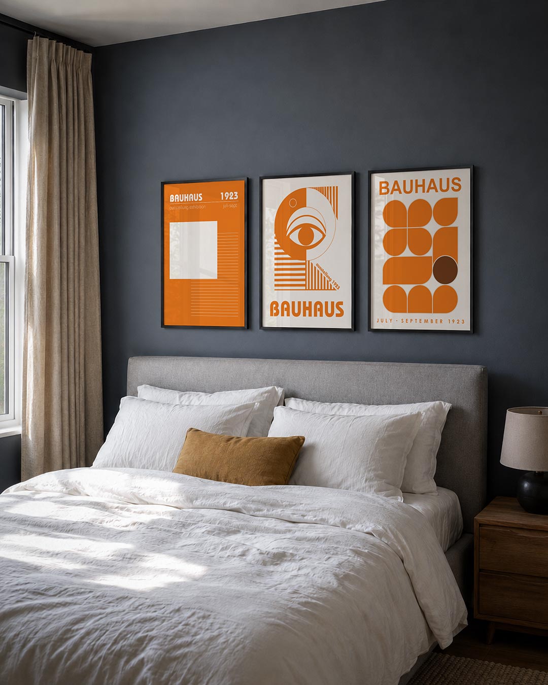 Oranje lijnencompositie posterset – derde productweergave – deze posterset in drie delen toont een levendige oranje