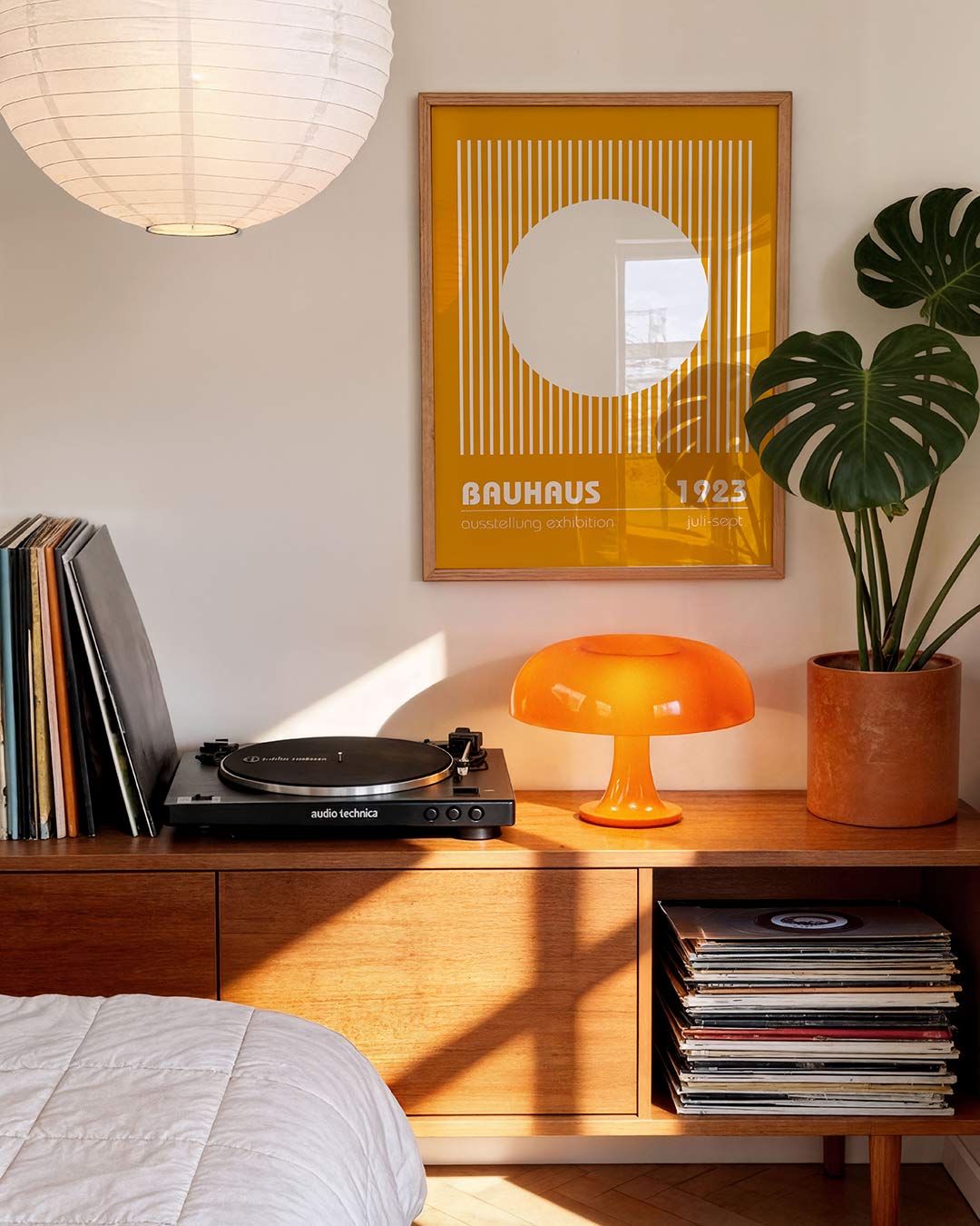 Lijnen en cirkel – geometrische Bauhaus poster in staand formaat