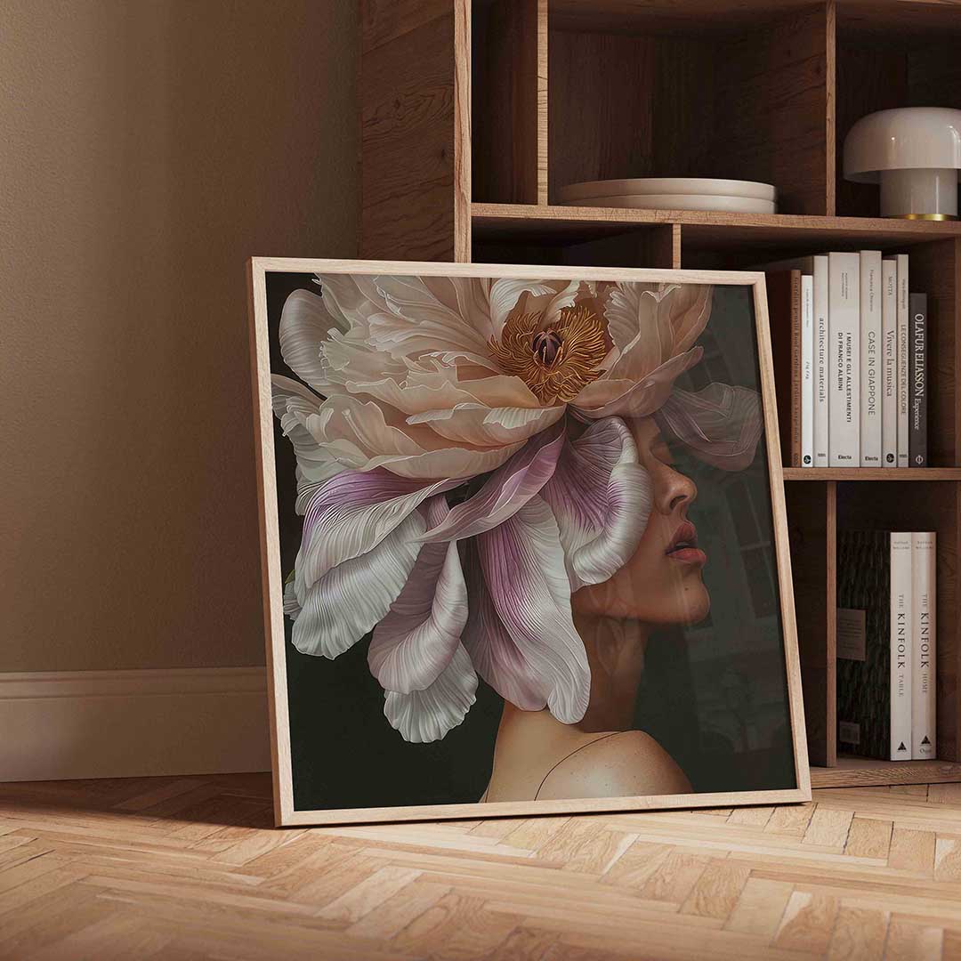 Bloem en gezicht – vierkante portret wanddecoratie van WallArtistic