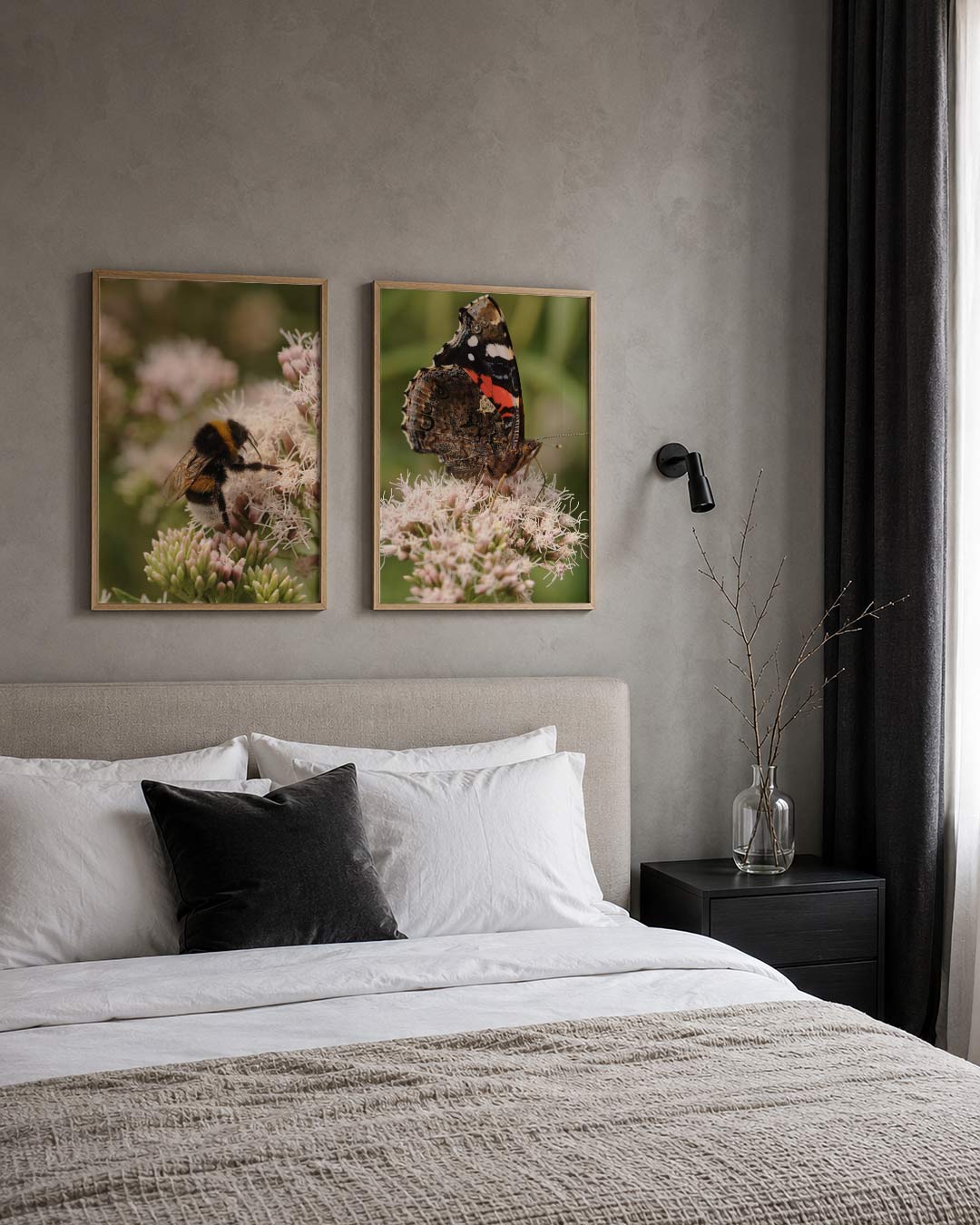 Abstract posterset – derde productweergave – een abstracte posterset met donkere tinten en een rustige visuele opbouw.