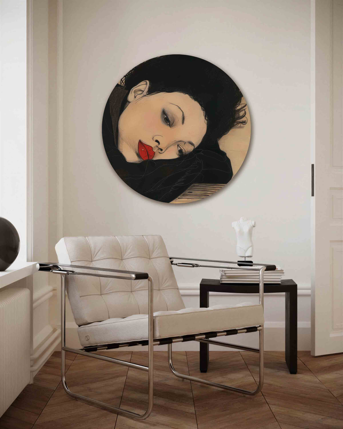 Vrouw met rode lippen – kleurrijke muurcirkel als ronde wanddecoratie