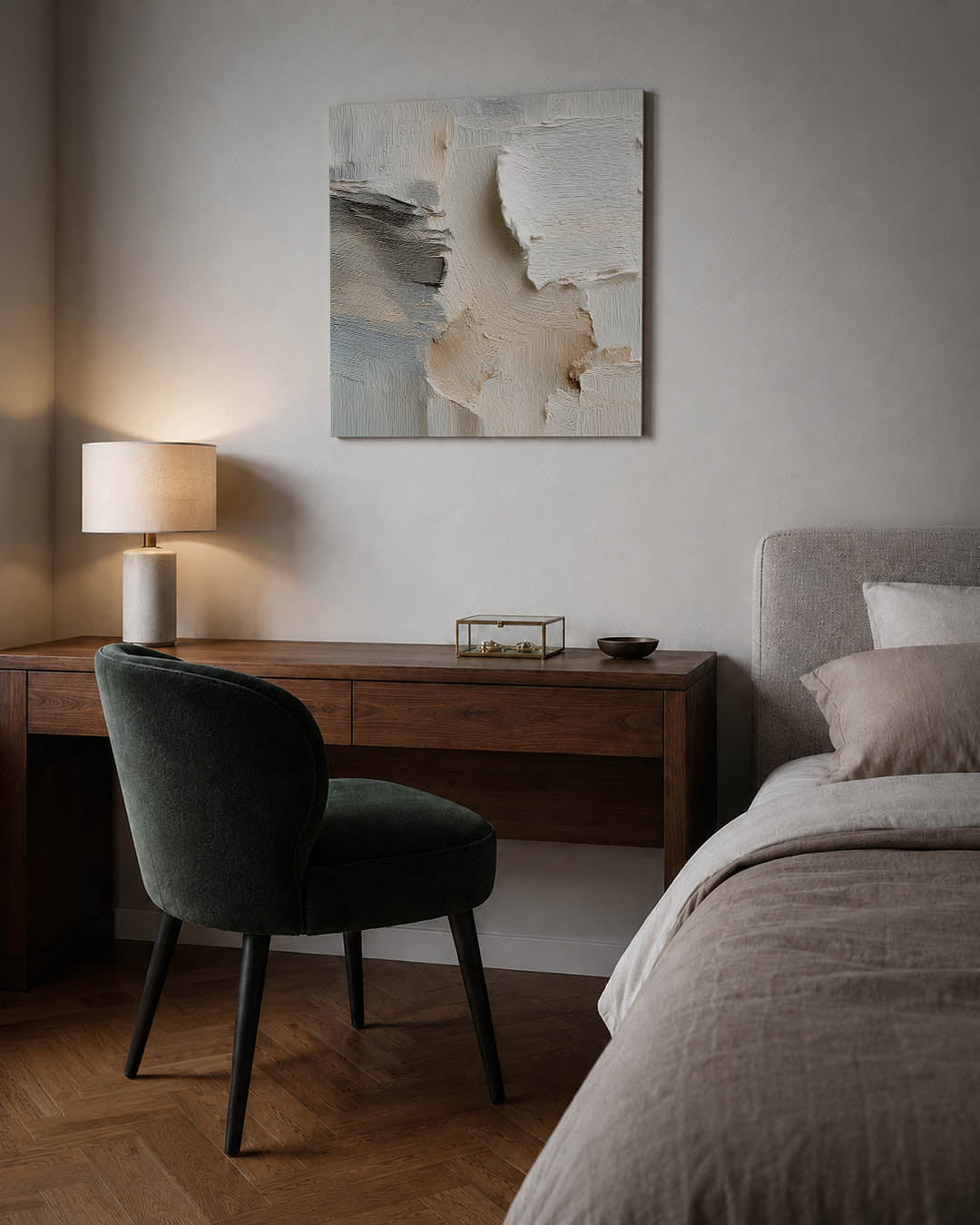 Textuur en neutraliteit kunstwerk – sfeerbeeld – dit werk toont een subtiele mix van beige en wit met grijze accenten. De