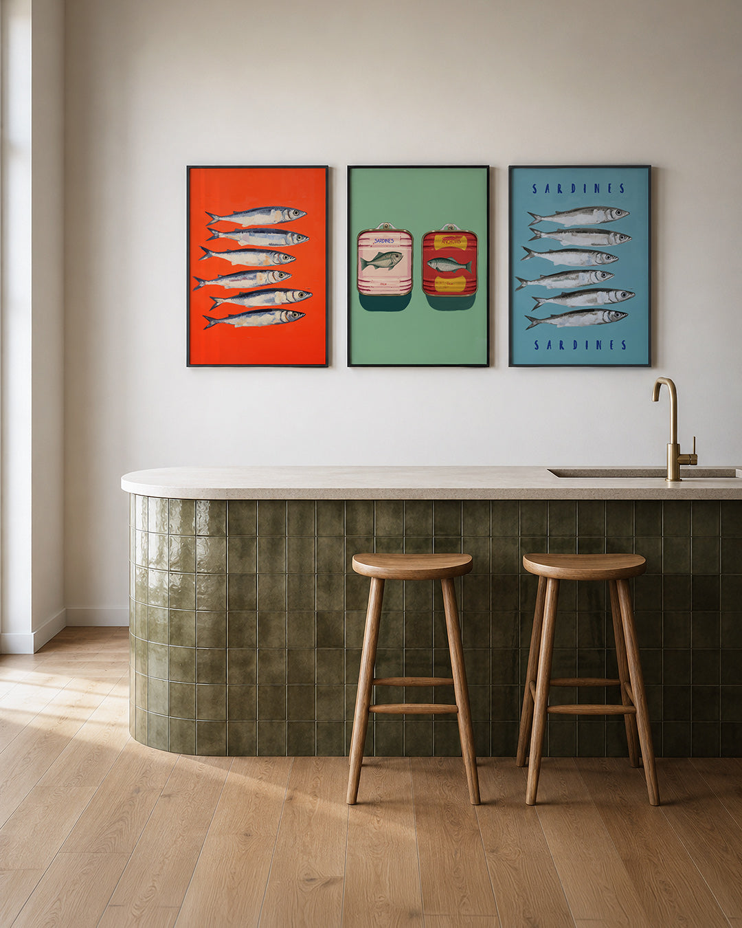 Vissen op rood posterset – tweede productweergave – zes vissen in blauw-witte tinten liggen horizontaal op een
