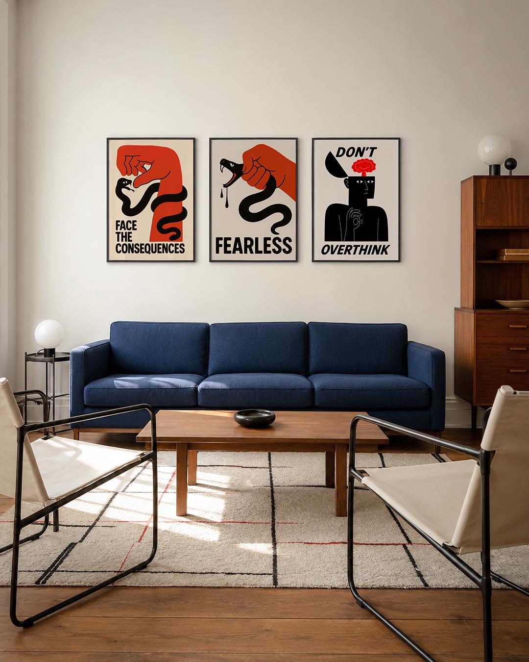 Krachtige confrontatie posterset – derde productweergave – een rode hand en een zwarte slang vormen een dynamisch