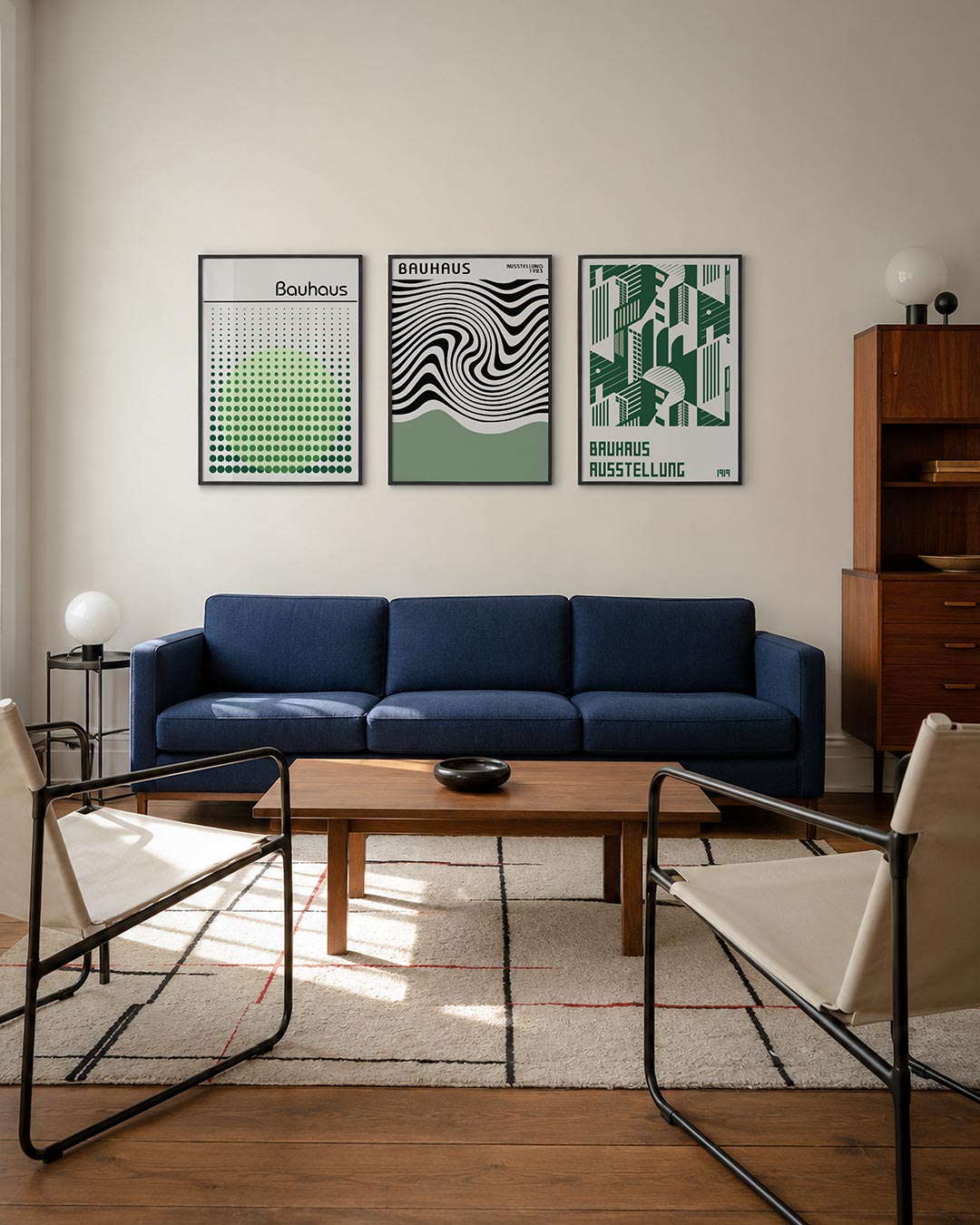 Groene puntenspel driedelige posterset – deze posterset in drie delen toont een spel van groene stippen die in grootte