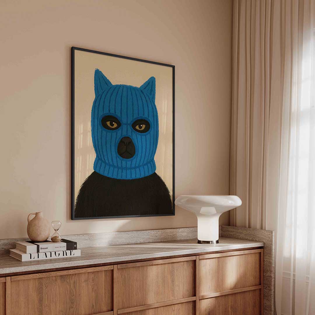 Kat met blauwe muts – urban poster in staand formaat