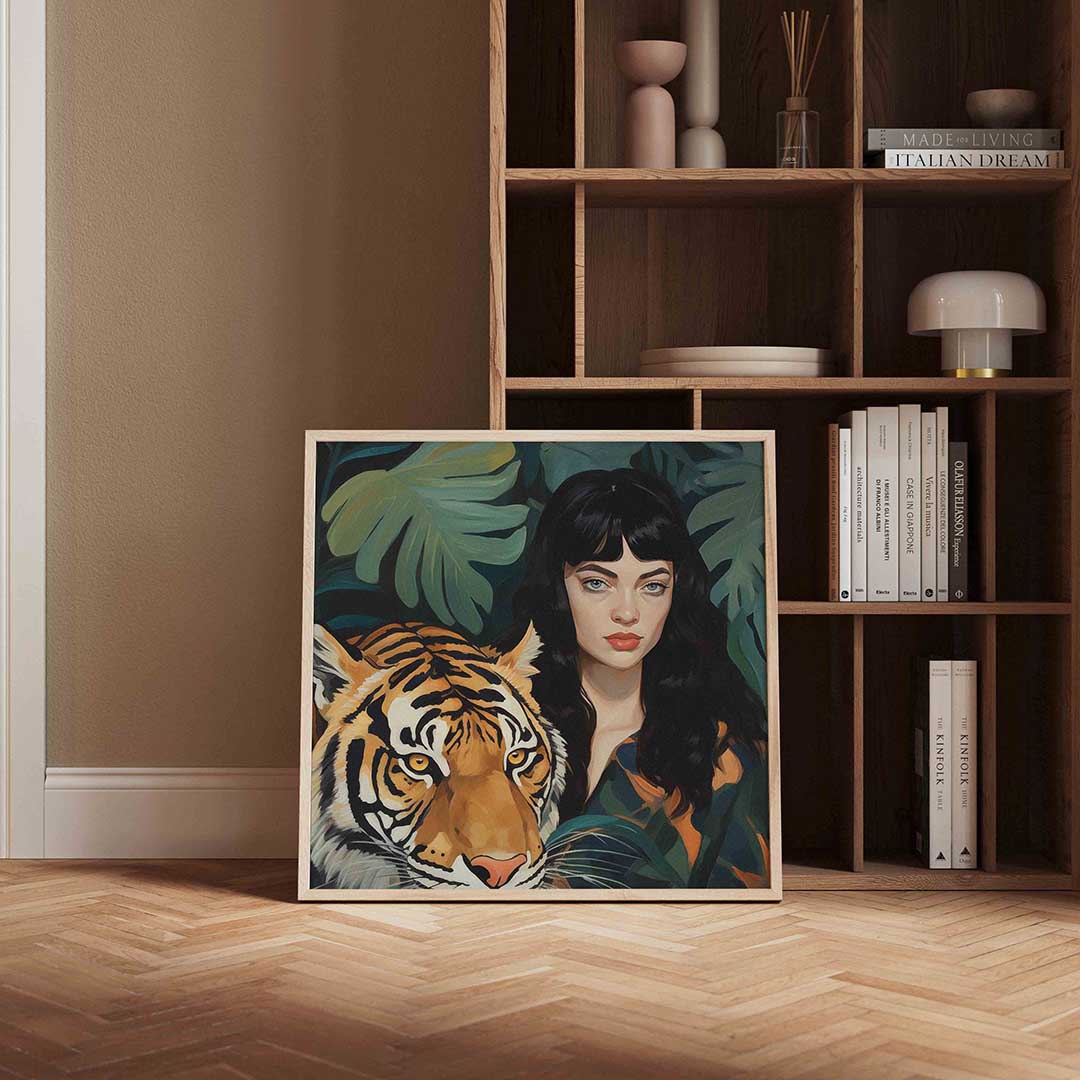 Vrouw met tijger – portret poster in vierkant formaat