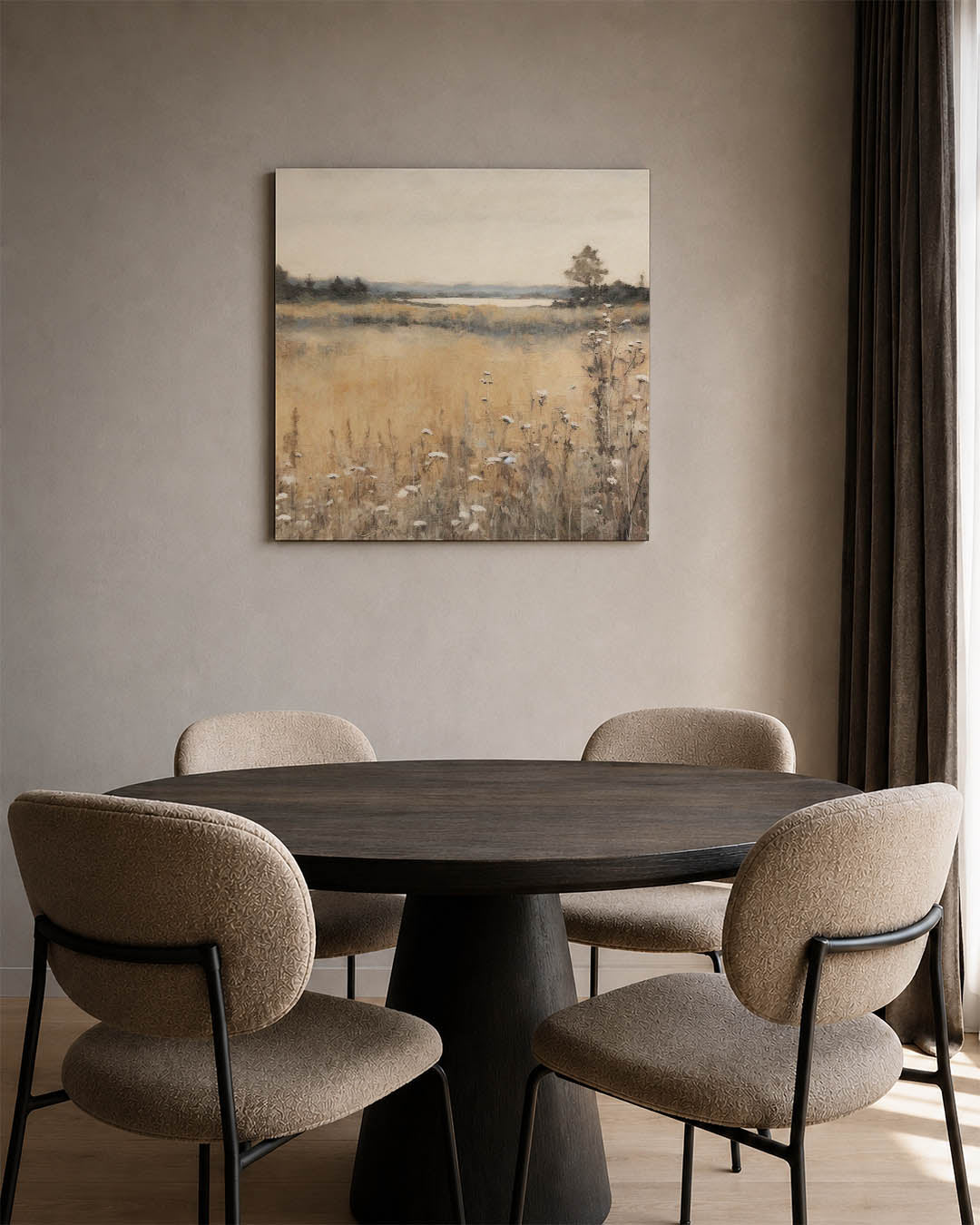 Rustige landschap weergave kunstwerk – vierkante wanddecoratie – dit kunstwerk toont een uitgestrekt veld met wilde bloemen