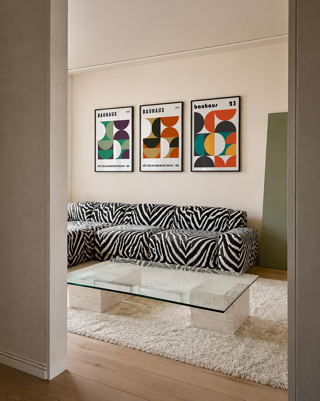 Vormen en vlakken posterset – tweede productweergave – deze posterset in drie delen toont een speelse combinatie van halve