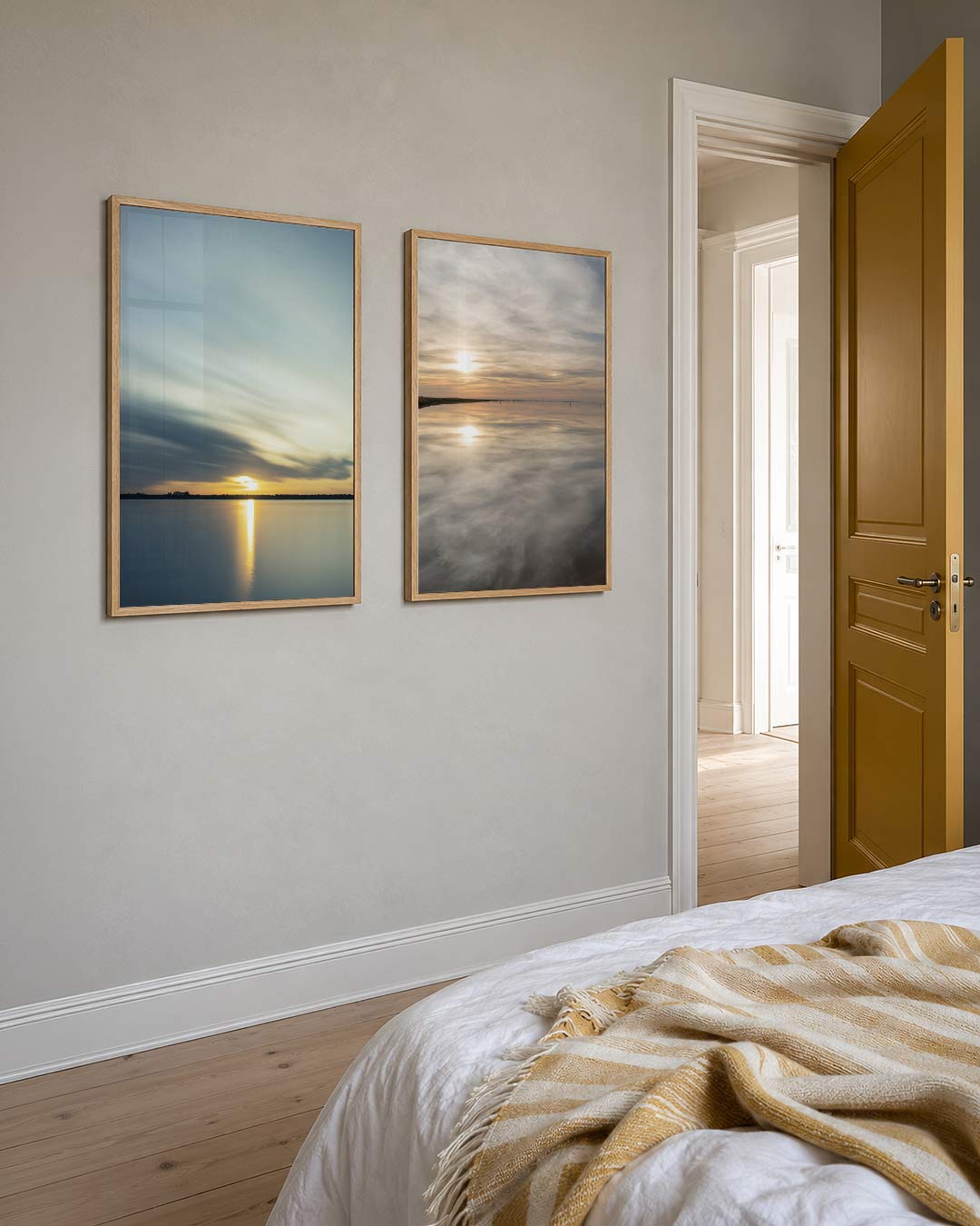 Licht en reflectie posterset – detailweergave – een horizon met zachte, vloeiende lijnen. De lucht en het water spelen met
