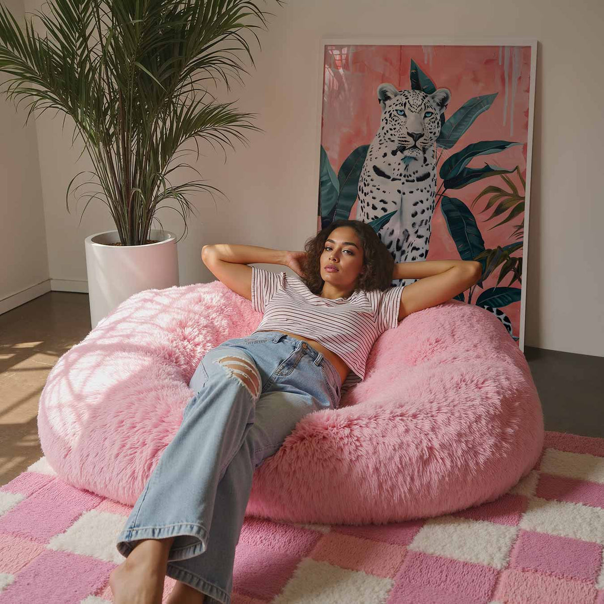 Mystieke Luipaard op Roze – staande muurposter met Popart uitstraling