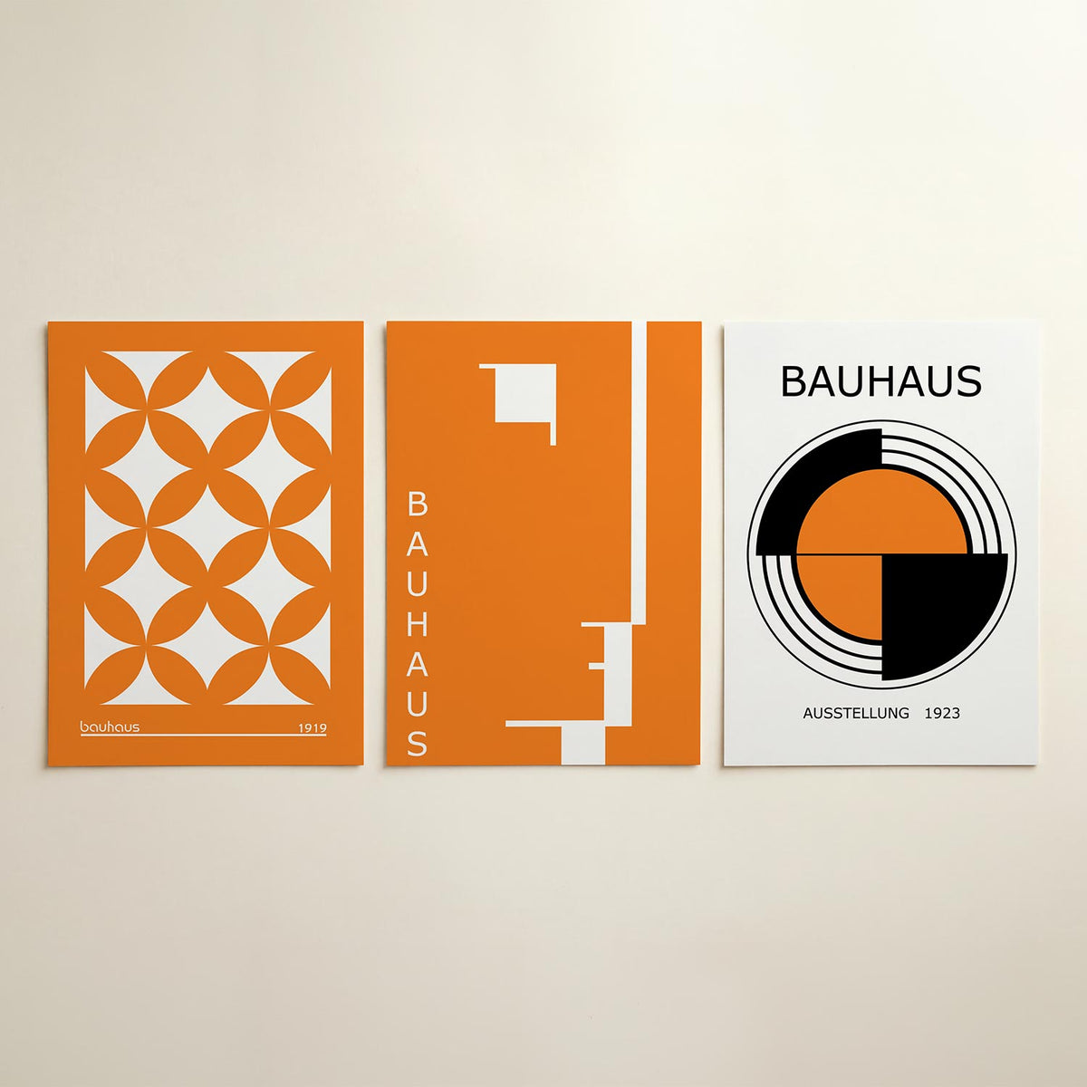 Oranje cirkelpatroon posterset – detailweergave – deze posterset in drie delen toont een levendig oranje patroon van