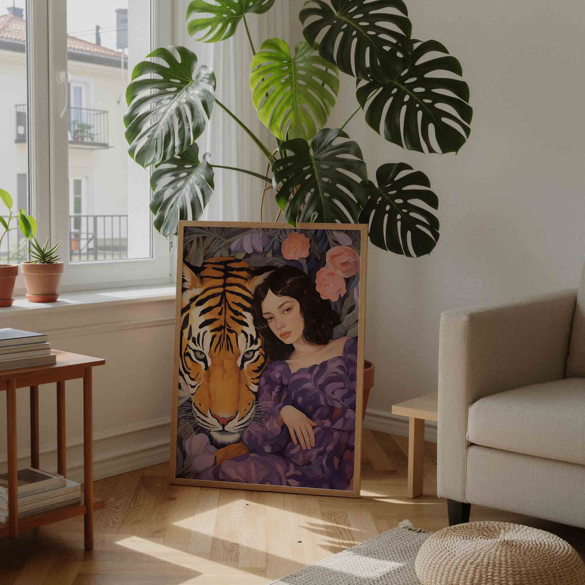 Tijger en vrouw – staande botanische wanddecoratie van WallArtistic