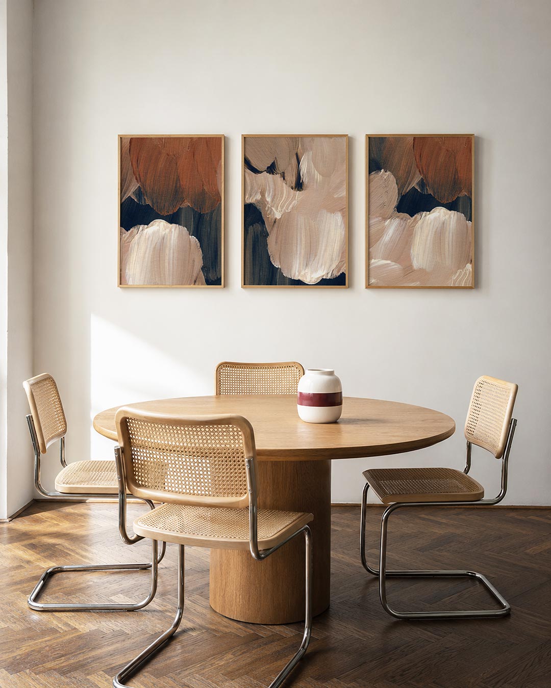Kleurvlakken en textuur posterset – derde productweergave – deze posterset in drie delen toont een vloeiend samenspel