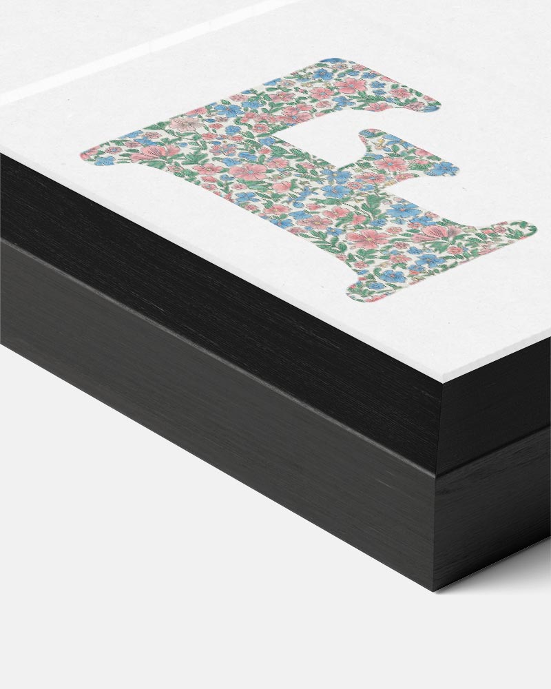 Vrolijke Bloemen Alfabet Poster F – kids poster als vrolijke staande wanddecoratie