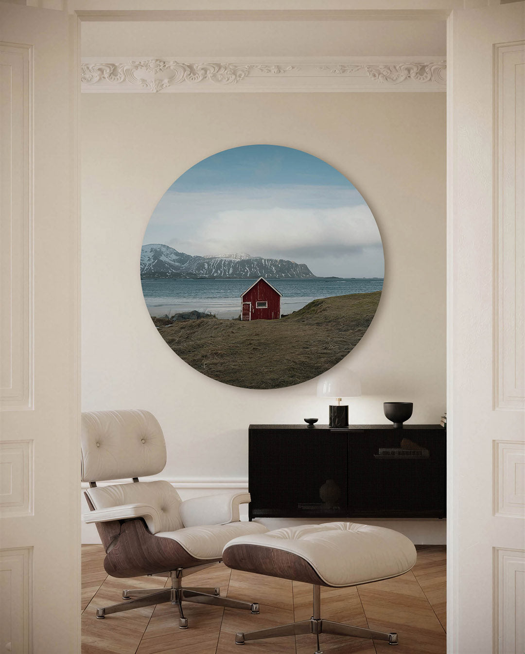 Rood huisje aan zee – fotografische muurcirkel voor aan de muur